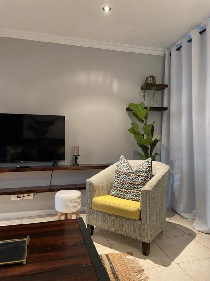 Lux Apartment Plett Plettenbergbaai Buitenkant foto